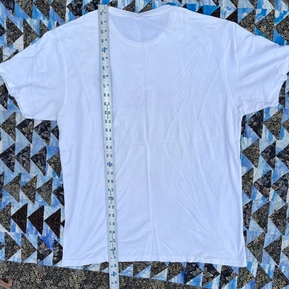 2000s Quiksilver Surf Tshirt - Picture 5 of 5